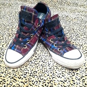 plaid low top converse